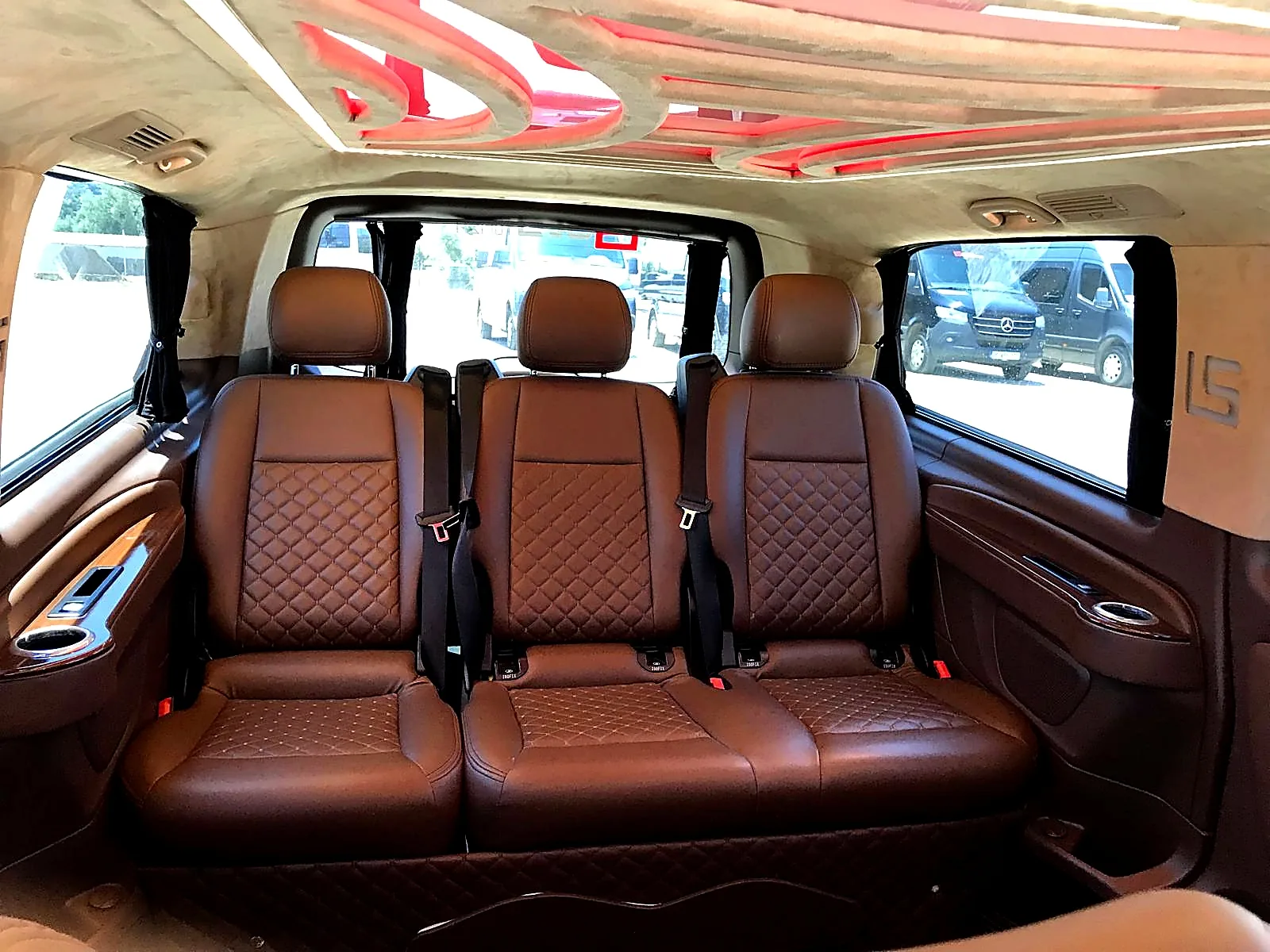 Vito rear bench seating